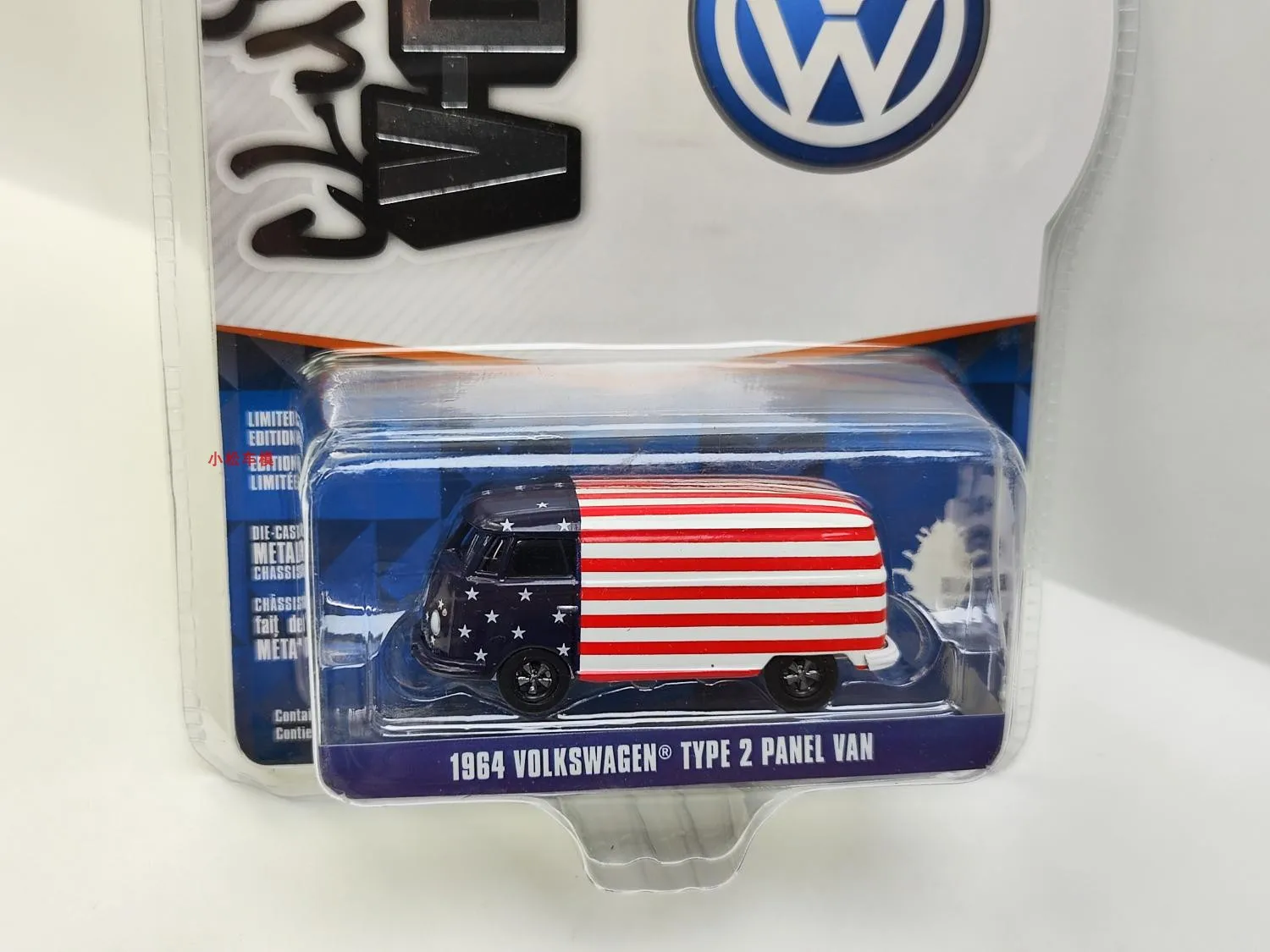 1:64 Volkswagen Patriotic Van Model Collectible 4 1:64 Volkswagen Patriotic Van Model Collectible - Image 4