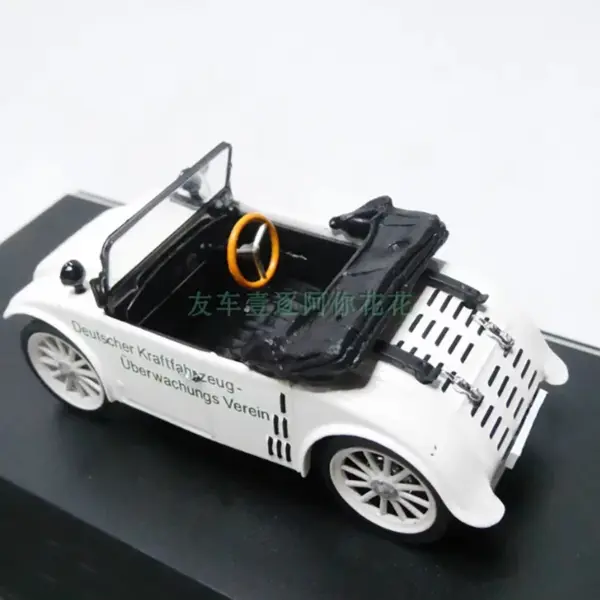 KOMMISSBROT 1:43 Scale Diecast Model Car - Image 3