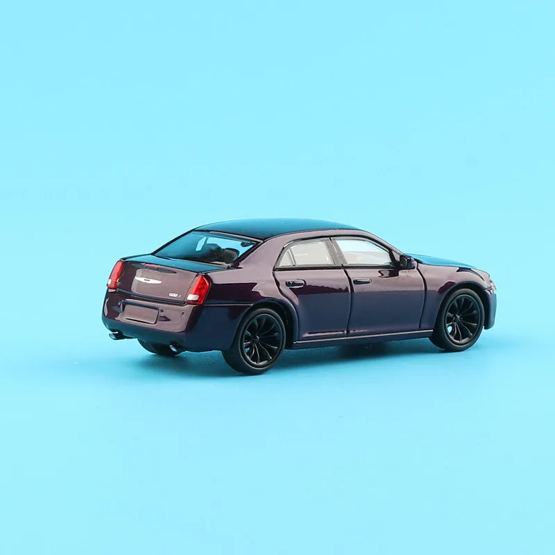 596 Model 1:64 Chrysler 300c Alloy Diecast Car 4 596 Model 1:64 Chrysler 300c Alloy Diecast Car - Image 4