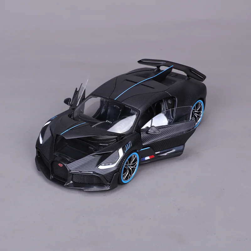 50th Anniversary Carbon Fiber Bugatti Divo Model 3 50th Anniversary Carbon Fiber Bugatti Divo Model - Image 3