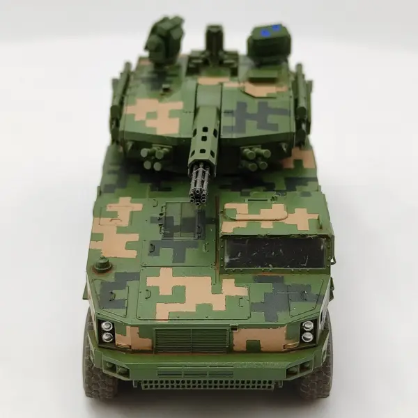 1/72 Scale Military Armored Vehicle Model - Image 4