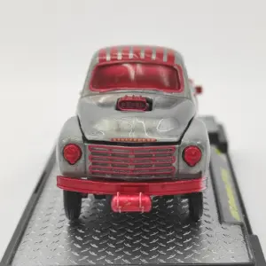 1950 Studebaker 2R Diecast Model Truck 1:64 9 S49754811ae434a5ea6f4a1e964b4d124M