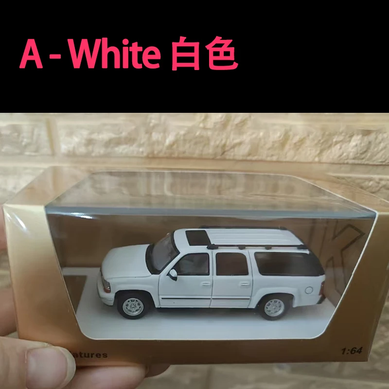 1/64 Scale 2003 Chevrolet Suburban Model Car 9 1/64 Scale 2003 Chevrolet Suburban Model Car - Image 9