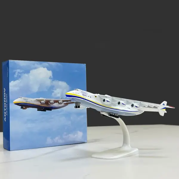 1/400 Scale Diecast Alloy Antonov An-225 Model - Image 4