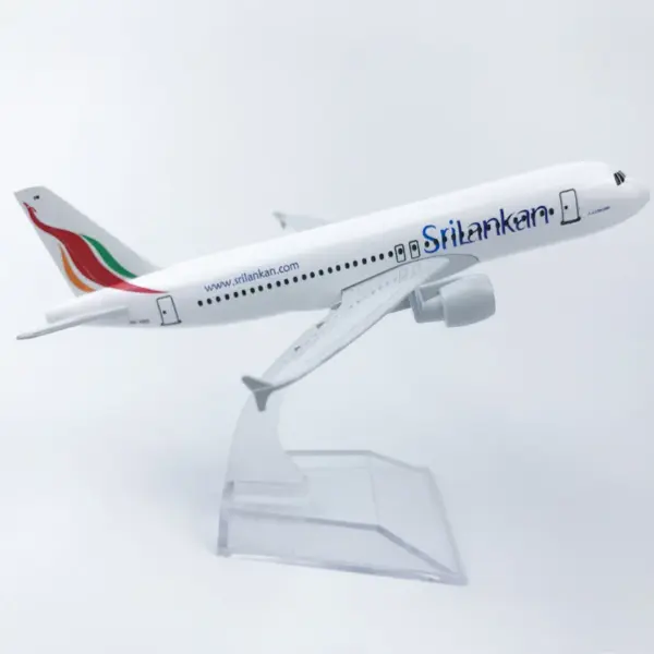Metal Airbus A320 Diecast Model Plane 16cm - Image 9