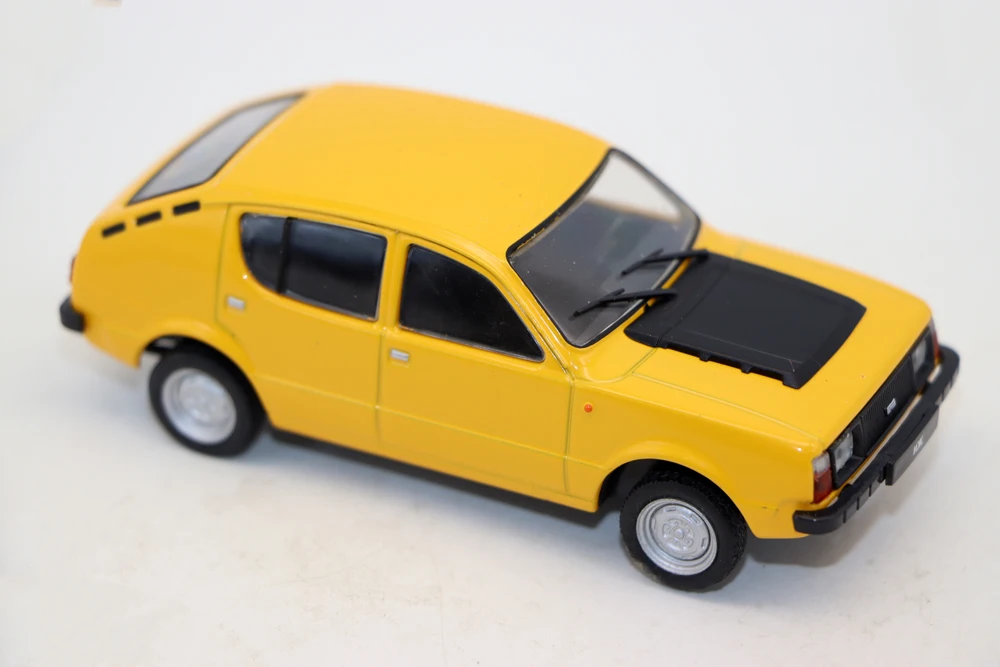 1/43 IZH-13 USSR Diecast Car for Collectors 5 1/43 IZH-13 USSR Diecast Car for Collectors - Image 5