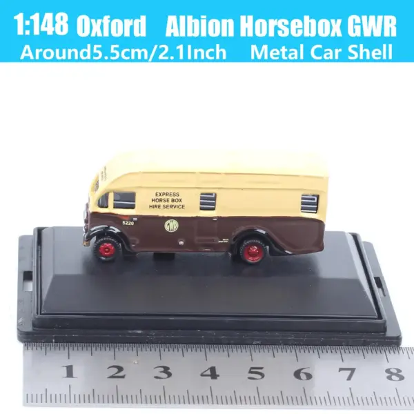 1/76 Scale Diecast Jaguar Albion Horsebox Toy - Image 11