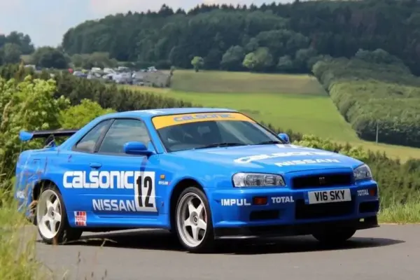 Fast Speed FS 1:64 Skyline GT-R R34 Diecast Model - Image 19