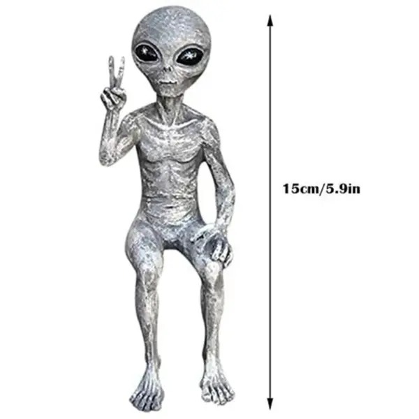 Outer Space Alien Garden Statue Set - Image 6