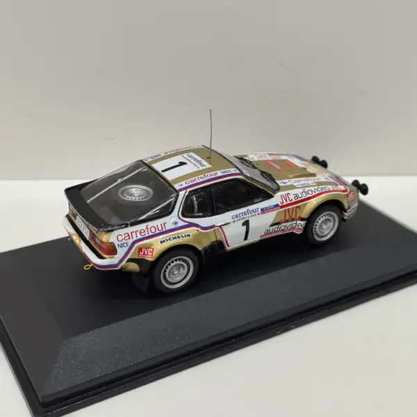 Diecast 1:43 Scale Porsche 924 Carrera GTS Model - Image 4