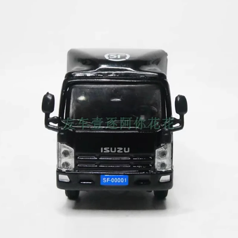 1:76 Scale Isuzu Box Lorry Model Collectible 4 1:76 Scale Isuzu Box Lorry Model Collectible - Image 4
