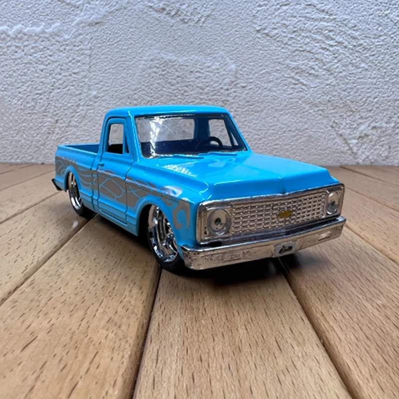 1972 Cheyenne Pickup Truck 1:32 Model Car 7 1972 Cheyenne Pickup Truck 1:32 Model Car - Image 7