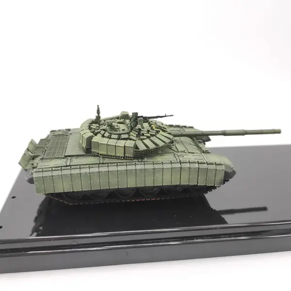 1/72 Scale Sanrong T-72 B3M Tank Model - Image 4