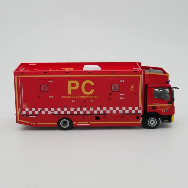 Ixo 1:43 Scale MAN TGL Fire Engine Model - Image 5