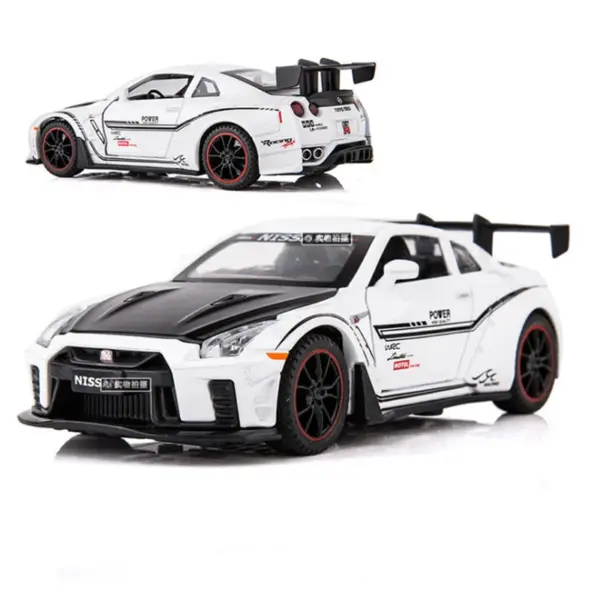1:32 Skyline GT-R R35 Diecast Car Model - Image 8