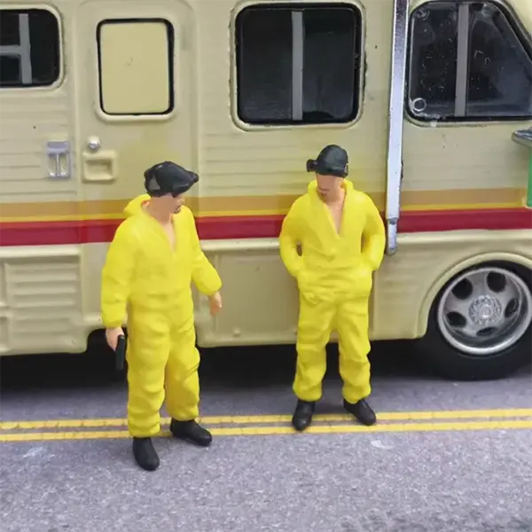 1:64 Scale Yellow Resin Doll Model for Display - Image 3