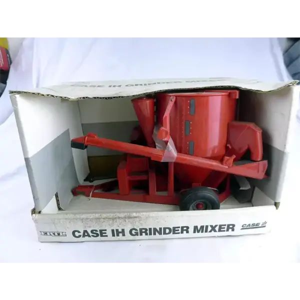 Diecast ERTL 1:16 Grain Cart Model Collectible - Image 2