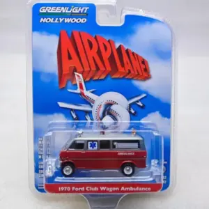 GreenLight 1:64 GMC Suburban Model Collection 15 S5eec16a5156b4b7a94c89756730c5579l