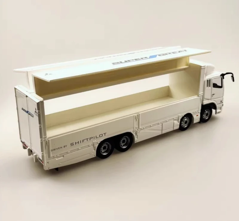 Diecast 1:43 Scale FUSO Container Truck Model 17 Diecast 1:43 Scale FUSO Container Truck Model - Image 17