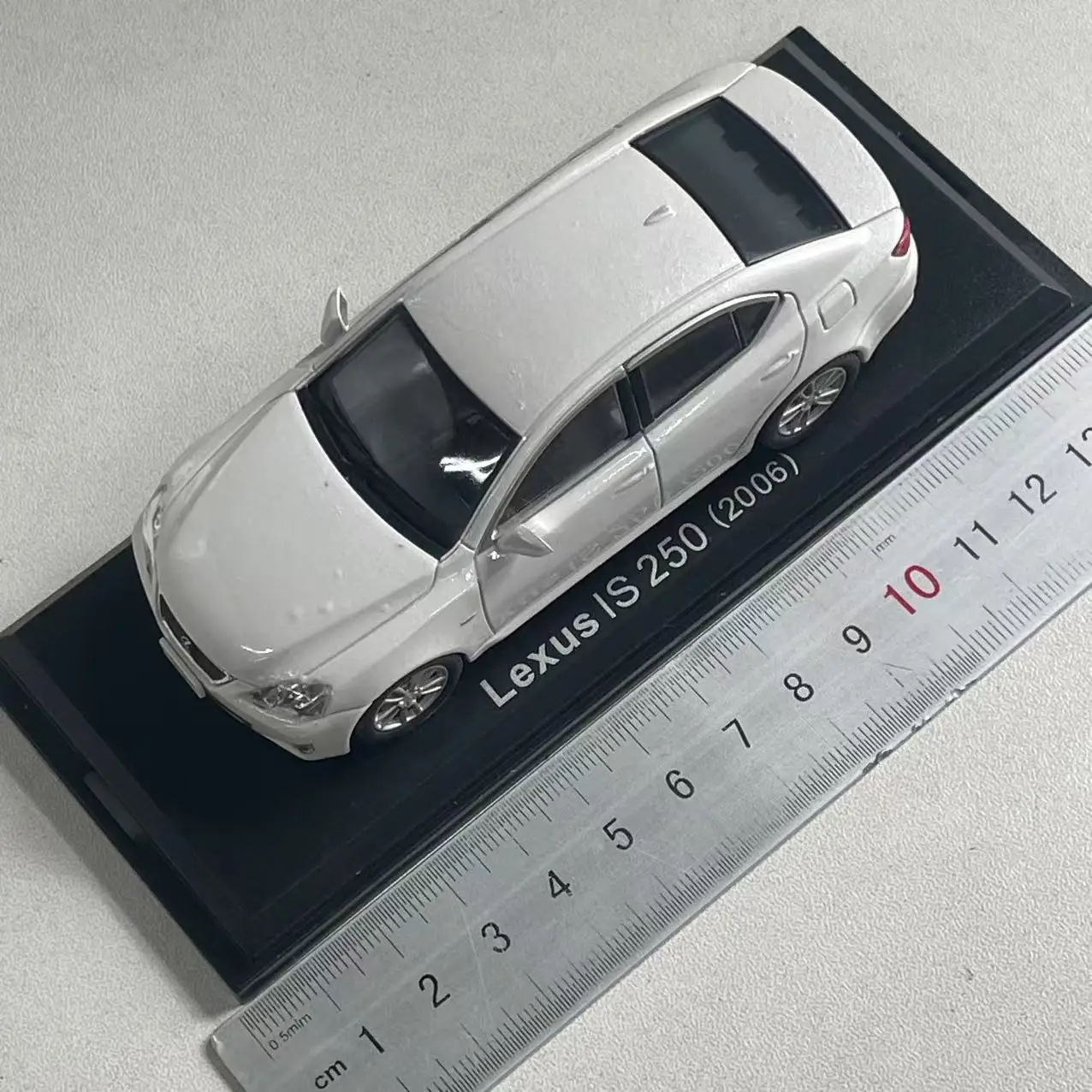 1:43 Scale Lexus 2006 IS 250 Alloy Car Model 8 1:43 Scale Lexus 2006 IS 250 Alloy Car Model - Image 8