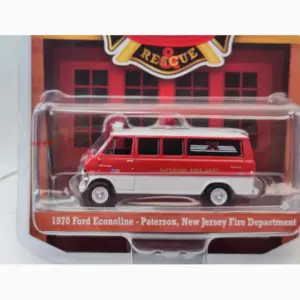 1:64 Scale 1970 Ford Econoline Fire Truck Model 5 S60876fd9704a49e880cce9ff7d1adca9b