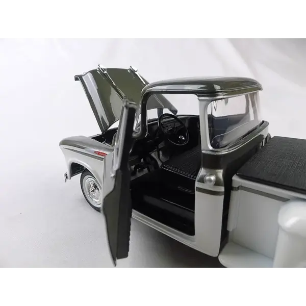 SpecCast 1:25 Scale Chevy Pickup Model - Image 3