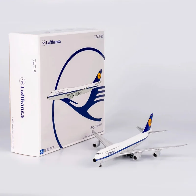 Lufthansa B747-8 Diecast Model 1:400 Scale 5 Lufthansa B747-8 Diecast Model 1:400 Scale - Image 5