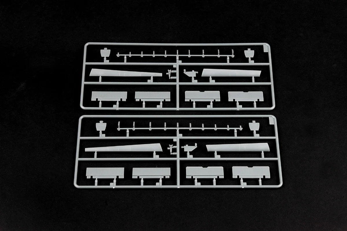 Trumpeter 1/32 Su-25 Frogfoot Attack Aircraft Kit 23 Trumpeter 1/32 Su-25 Frogfoot Attack Aircraft Kit - Image 23