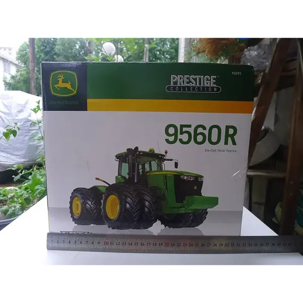 ERTL 1:16 Scale John Deere 9560R Model - Image 4
