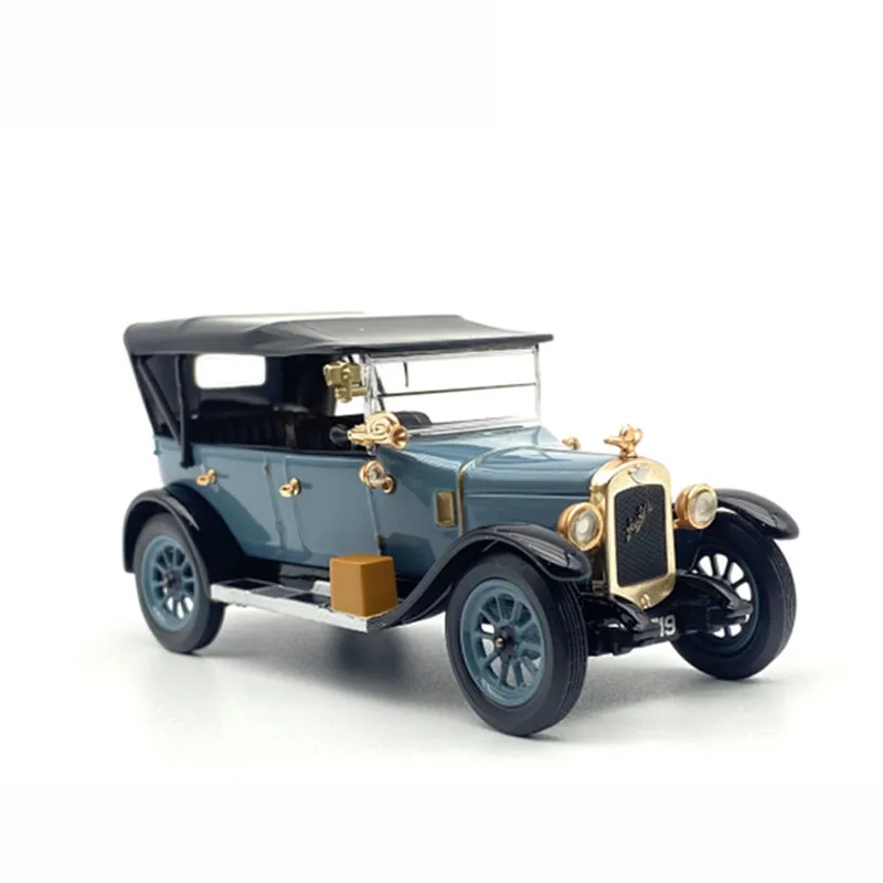 Vintage 1:43 Alloy Car Model Collectible 6 Vintage 1:43 Alloy Car Model Collectible - Image 6