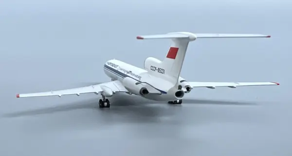 Soviet Tu-154B-2 Model CCCP-85331 1/400 Alloy - Image 5