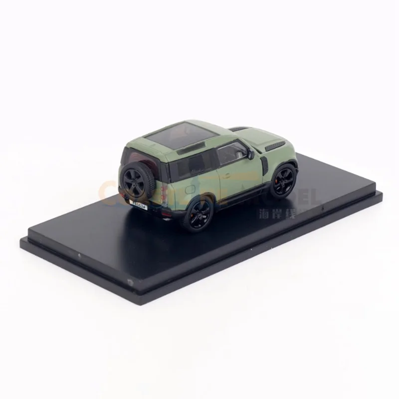1/64 Scale Land Rover Defender 90 Model Car 3 1/64 Scale Land Rover Defender 90 Model Car - Image 3