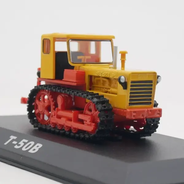 1:43 Scale Diecast T-50B Soviet Tractor Model - Image 2