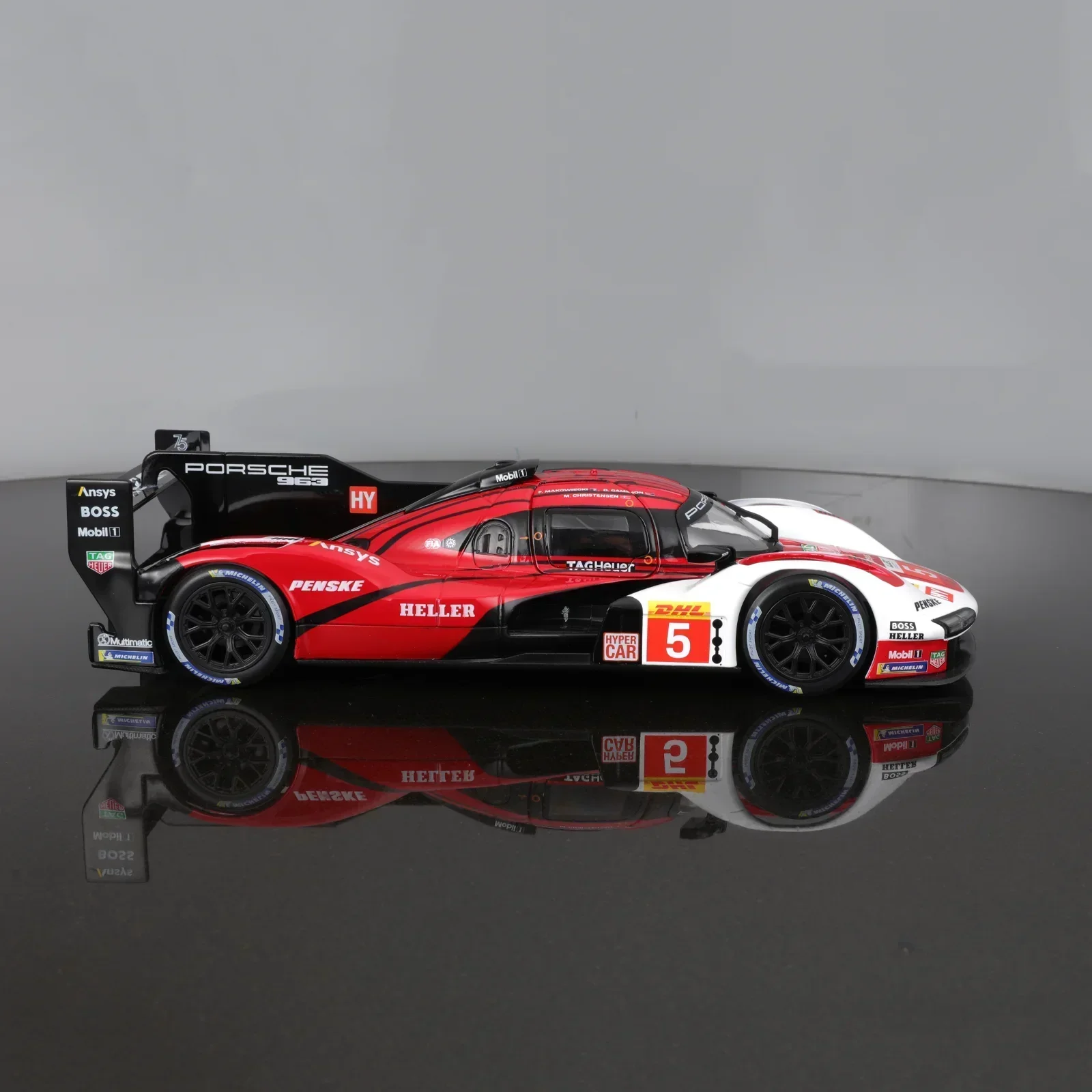 1:43 Bburago Porsche 963 24h Le Mans Porsche 911 Gt3 Rs Black Acrylic Packaging Diecast Model Toy Car Model Kid Gift 3 1:43 Bburago Porsche 963 24h Le Mans Porsche 911 Gt3 Rs Black Acrylic Packaging Diecast Model Toy Car Model Kid Gift - Image 3