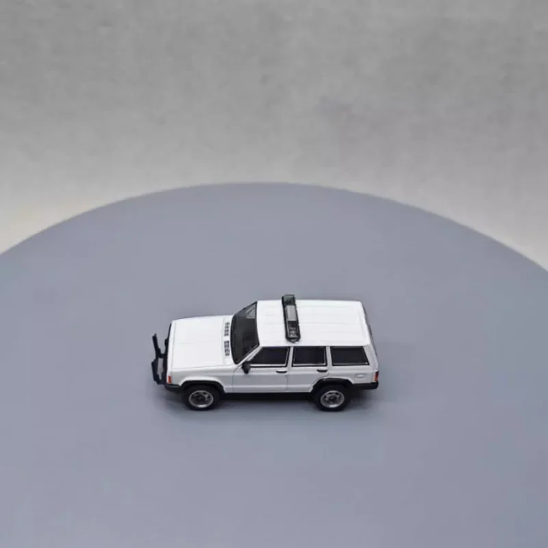 1997 Jeep Cherokee Police Model 1:64 Collectible 2 1997 Jeep Cherokee Police Model 1:64 Collectible - Image 2