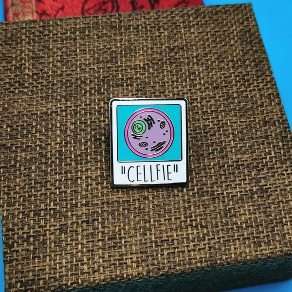 Cellfie Biologist Science Nerd Enamel Lapel Pin - Image 2