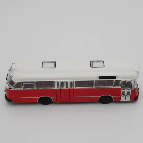 IXO 1:72 Magirus-Deutz Saturn II Bus Model - Image 5