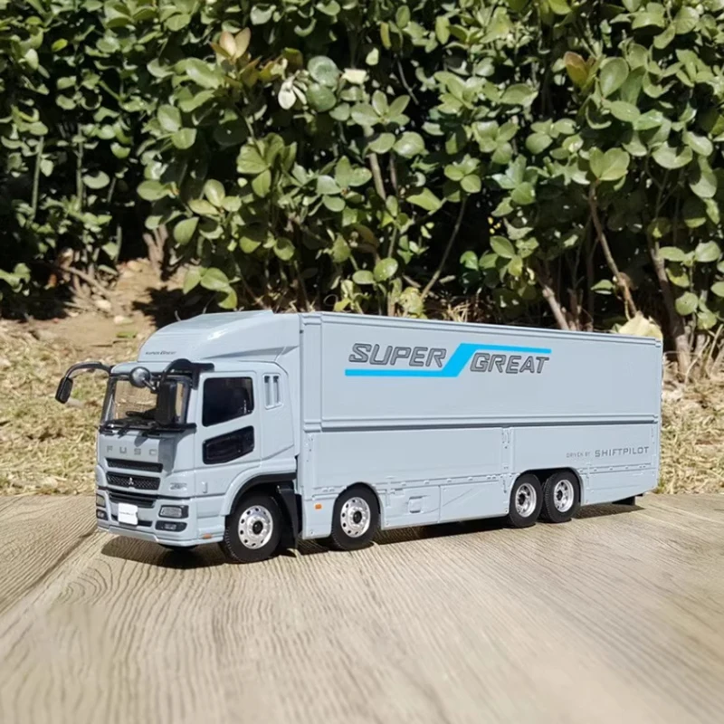 Diecast 1:43 Scale FUSO Container Truck Model 6 Diecast 1:43 Scale FUSO Container Truck Model - Image 6