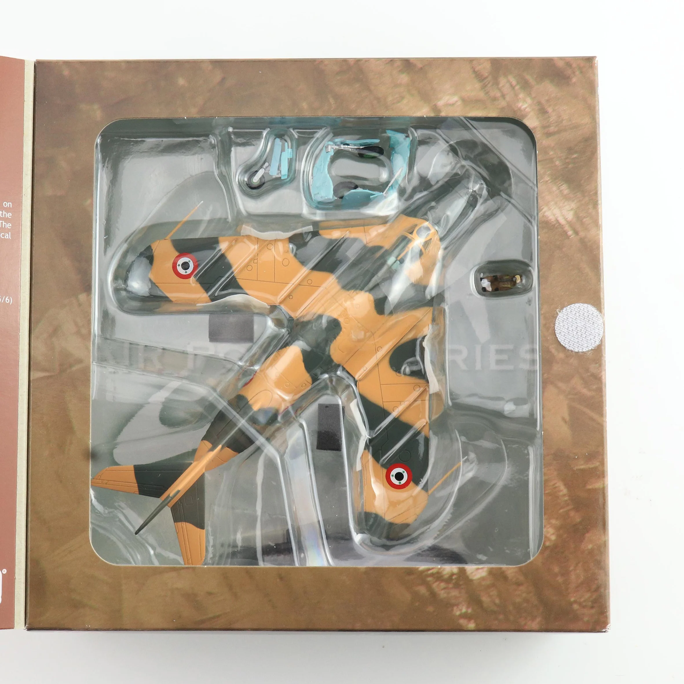 1/72 MiG-17F Syrian Air Force Fighter Model 6 1/72 MiG-17F Syrian Air Force Fighter Model - Image 6