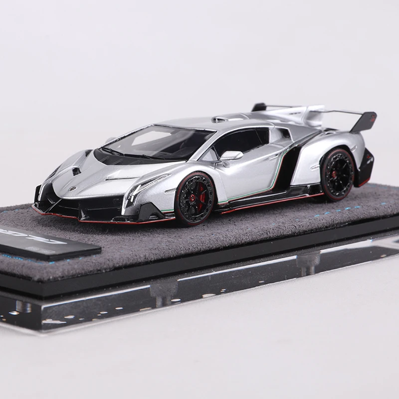 Veneno Resin Model Car 1:64 by Burago 8 Veneno Resin Model Car 1:64 by Burago - Image 8