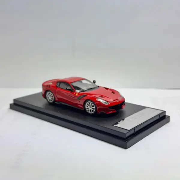 1:64 Scale Ferrari F12 TDF Diecast Model - Image 4