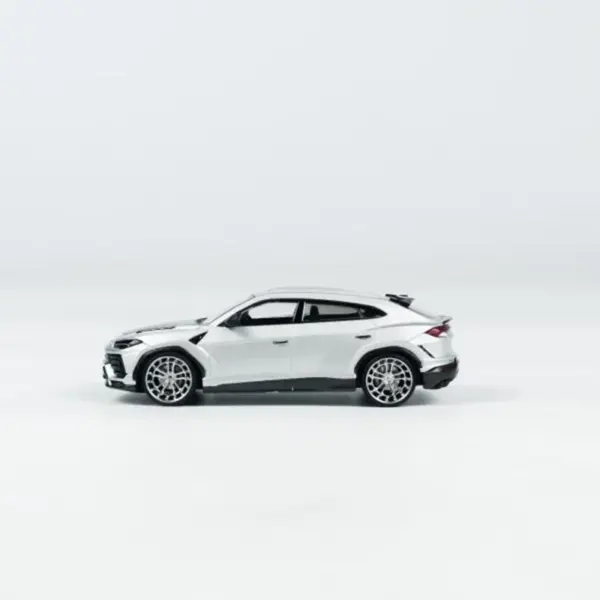 Diecast Alloy URUS 1:64 Scale Collectible Model - Image 2