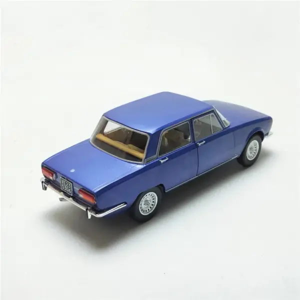 1:18 Alfa Romeo Alfetta GTV 2000L Diecast Model - Image 3