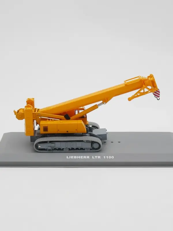 Diecast 1:72 Liebherr LTR 1100 Crane Model - Image 4