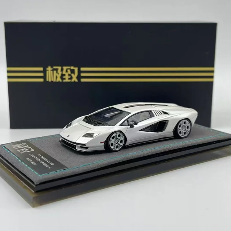 Extreme Club 1:64 Lamborghini Countach LP800-4 Resin Miniature 6 Extreme Club 1:64 Lamborghini Countach LP800-4 Resin Miniature - Image 6
