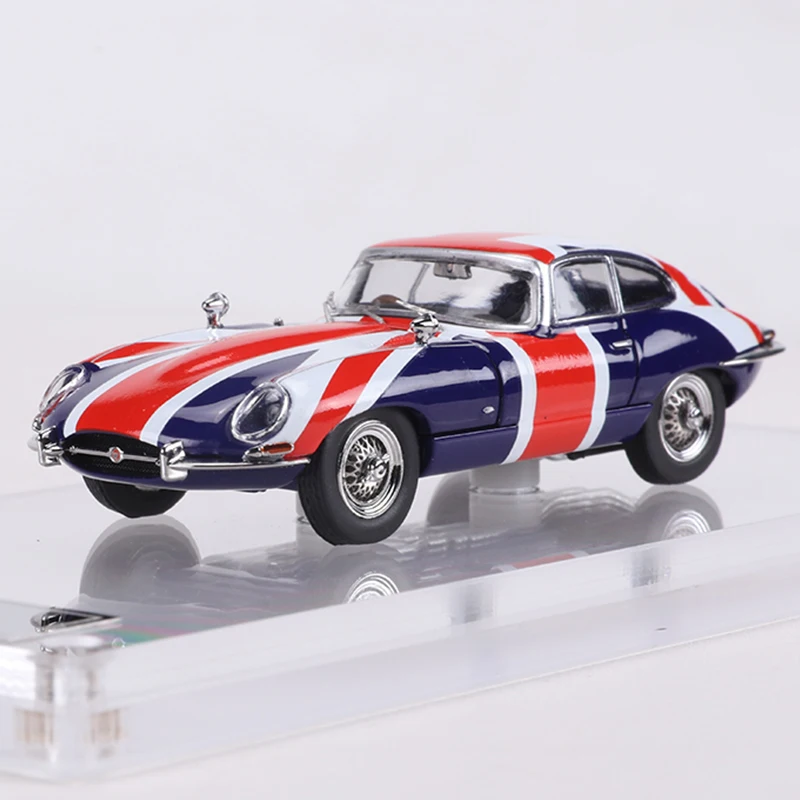 1961 Jaguar E-Type Alloy Model Car 1:64 Scale 7 1961 Jaguar E-Type Alloy Model Car 1:64 Scale - Image 7