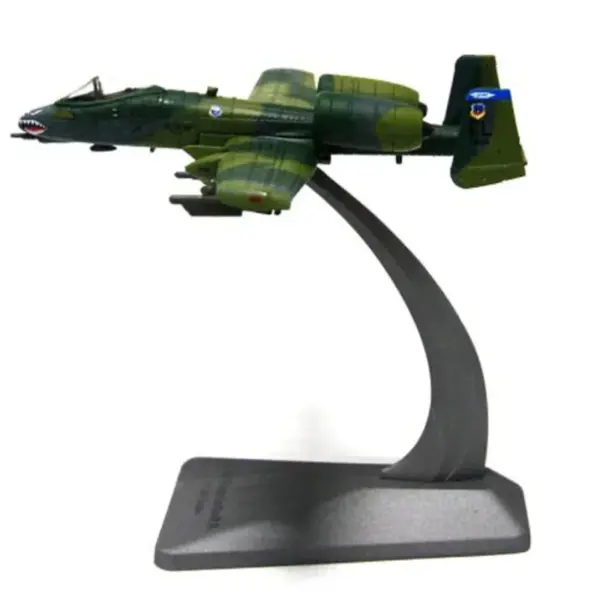 1/144 Scale U.S. Navy A10 Attack Model for Display - Image 4