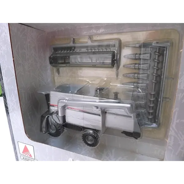 ERTL 1:64 Scale Case IH Combine Harvester - Image 3