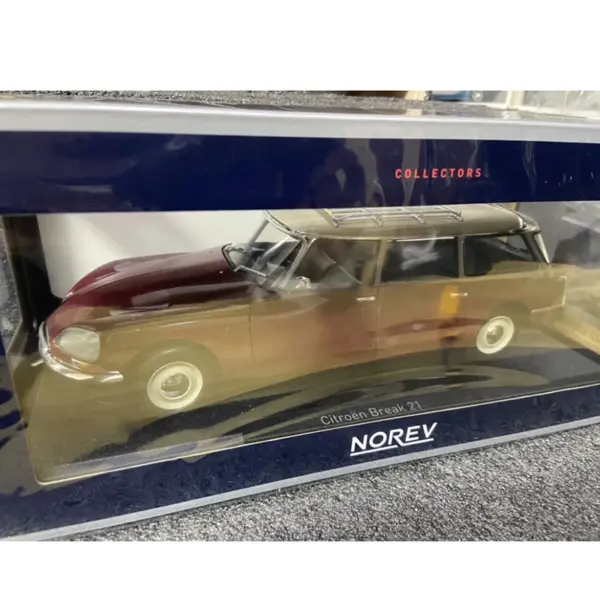 1/18 Scale Citroen DS21 Break Alloy Model - Image 4