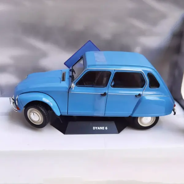 SOLIDO DYANE 6 1:18 Alloy Car Model - Image 2